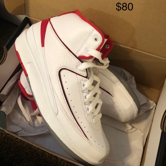 Grade school shoes! new and others slight worn - Picture 1 of 4